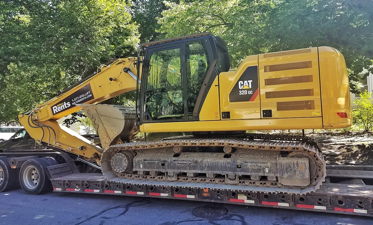 CAT 320 GC tracked excavator