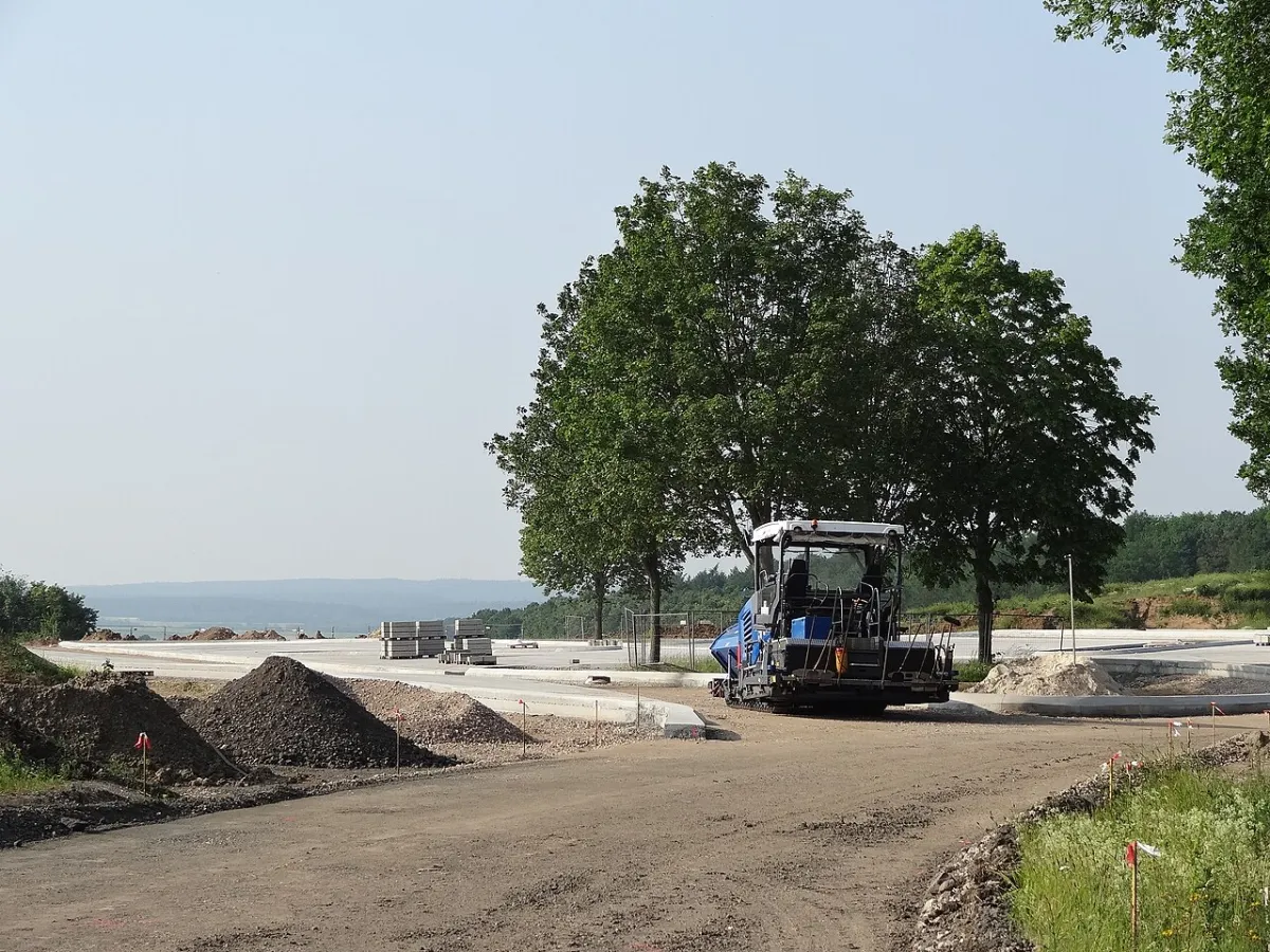 Vögele SUPER 2100-3i asphalt paver